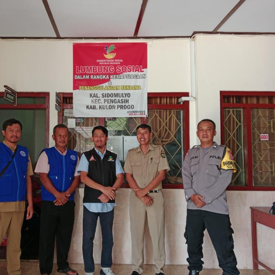 Kunjungan Kemensos RI dan Dinsos PPPA Kulon Progo di KSB Sidomulyo